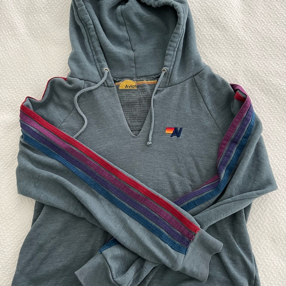 Aviator Nation cropped v-neck hoodie Size L